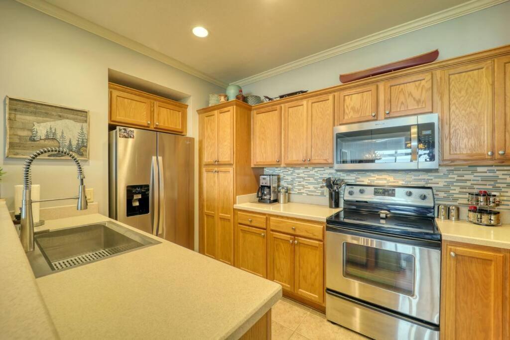 Bucket List Views Sugar Mountain Private Condo - 2Bed, 2Bath, Sleeps 6, Panoramic Views Of Mountains From Large Deck, Short Drive To Shopping, Restaurants, Cafes & Banner Elk Town Luaran gambar
