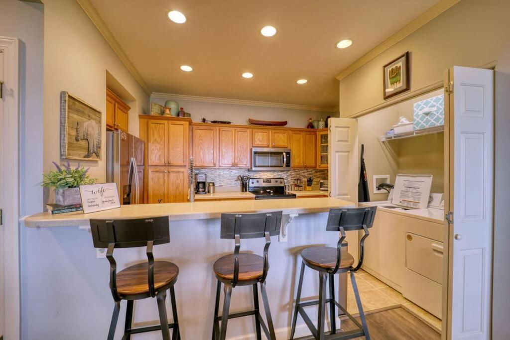 Bucket List Views Sugar Mountain Private Condo - 2Bed, 2Bath, Sleeps 6, Panoramic Views Of Mountains From Large Deck, Short Drive To Shopping, Restaurants, Cafes & Banner Elk Town Luaran gambar